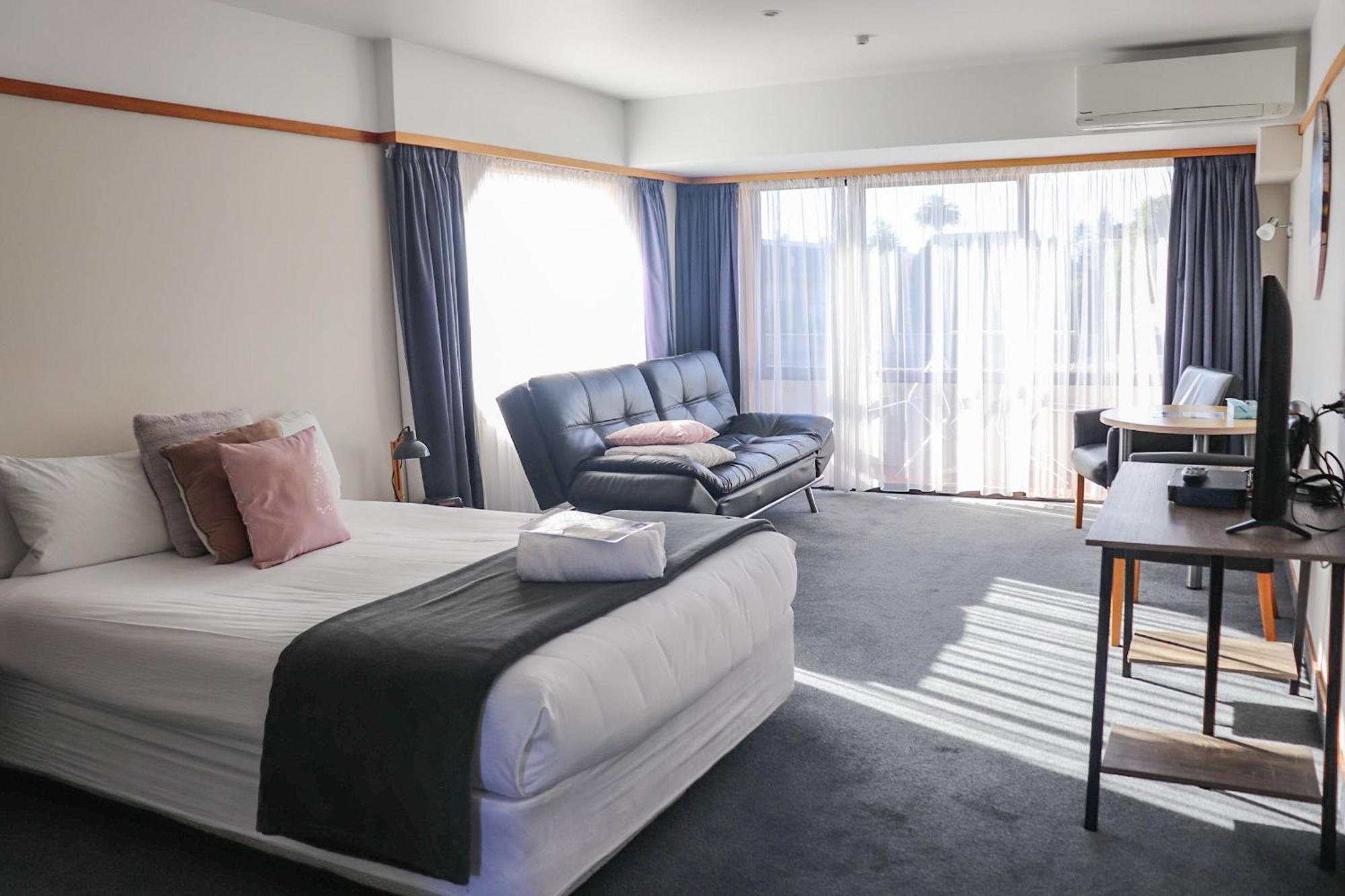 The Beachcomber Hotel نيلسون المظهر الخارجي الصورة