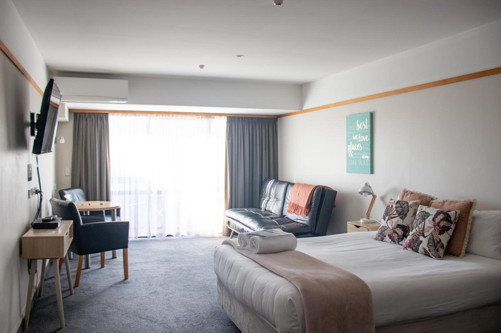 The Beachcomber Hotel نيلسون المظهر الخارجي الصورة